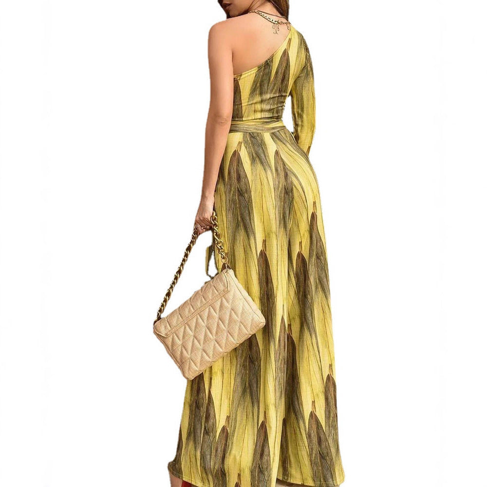 Kvinnes Elegant Jumpsuit med Asymmetrisk Snitt og Blomstertrykk