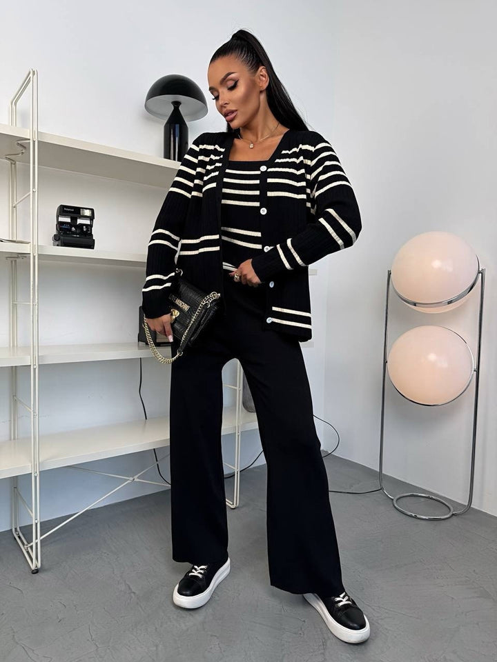 Kvinne elegante strikkede topper med bred snitt og brede striper Skjora