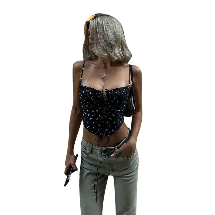 Kvinne crop top med rynker og blonder detaljer Skjora