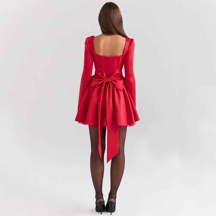 Women's Floor-Length Cocktail Dress with Square Neckline and Voluminous Skirt