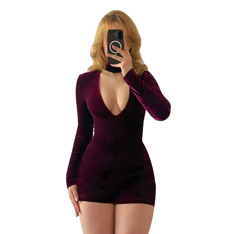 Damer elegant jumpsuit med dyp V-hals og langermet innpakningsdetalj Skjora