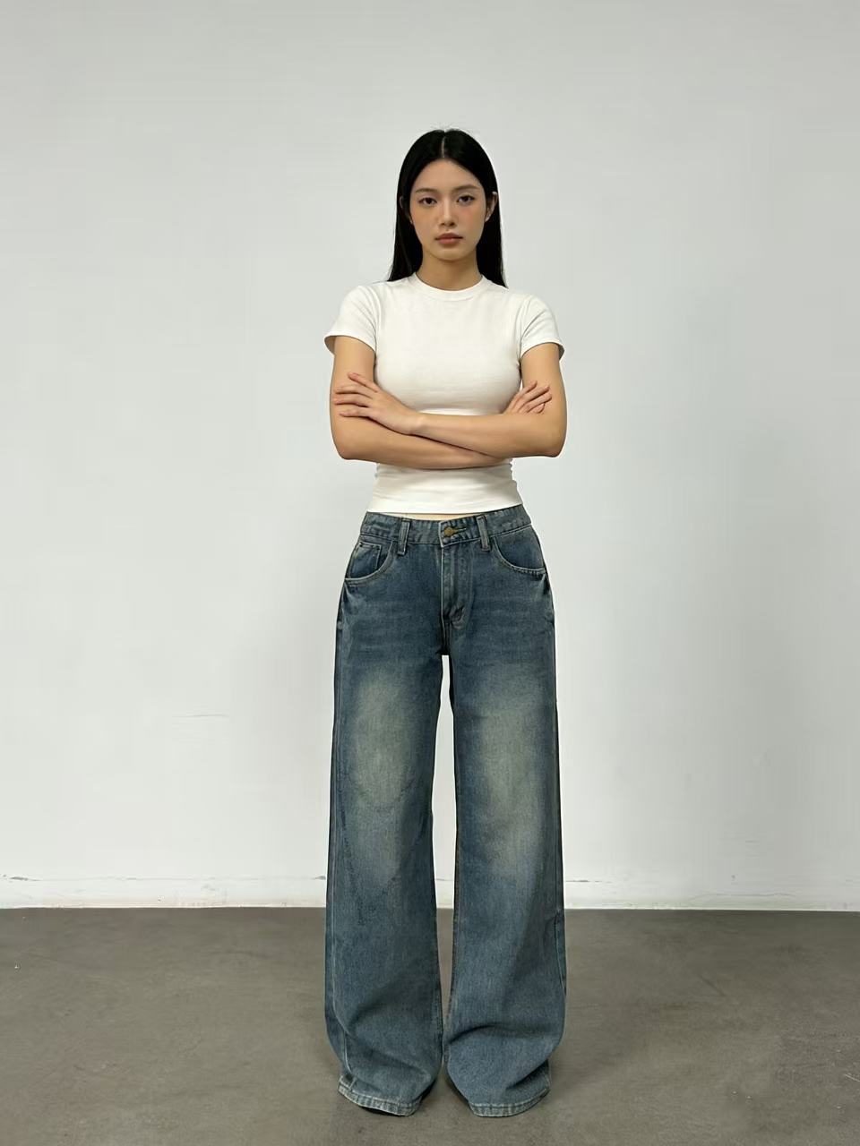 Dame brede høyhals jeans med avslappet passform og individuelle vasker Skjora