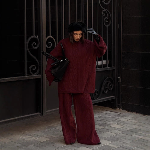 Damer koselige strikkede jumpsuit med kabelmønster Skjora