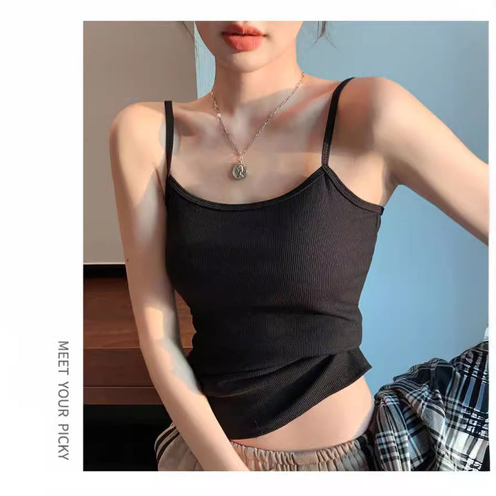 Dame avslappet cropped T-skjorte laget av fin ribbestrikk Skjora