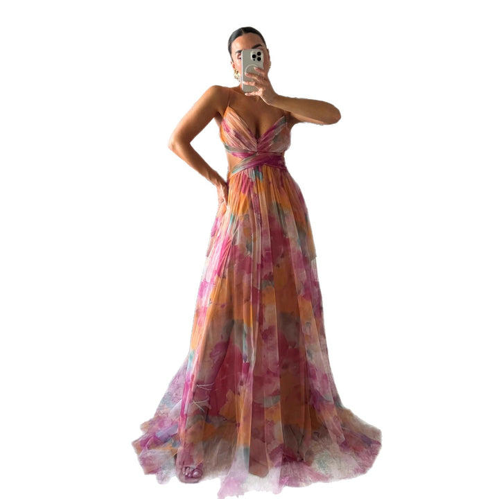 Kvinners maxikjole med blomsterchiffon-design og elegant midje