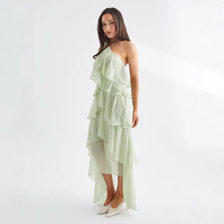 Kvinnes Airy Chiffon Maxi Kjole med Volangdetaljer og Elegant Halterneck Skjora