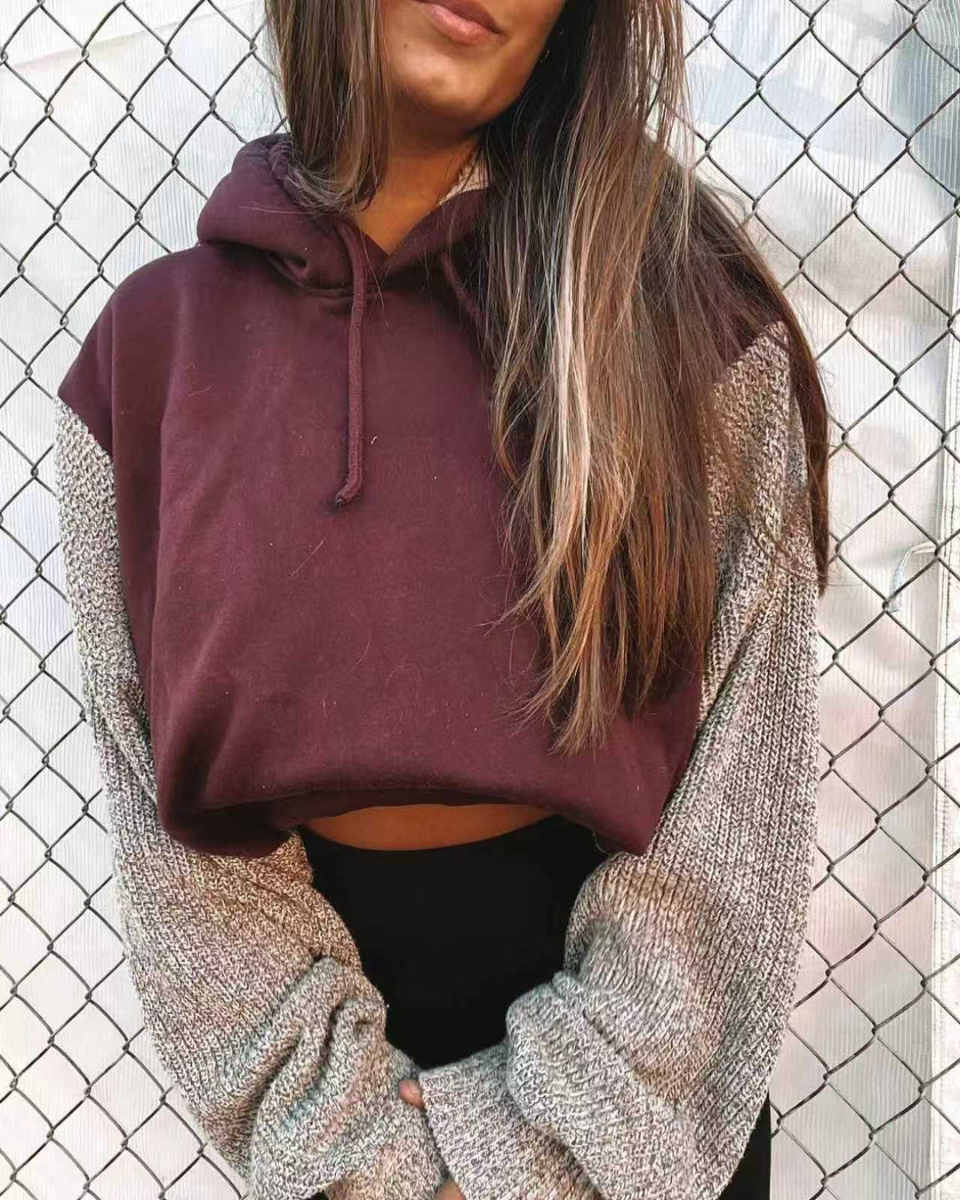 Dame avslappet hettegenser med teksturerte ermer Skjora