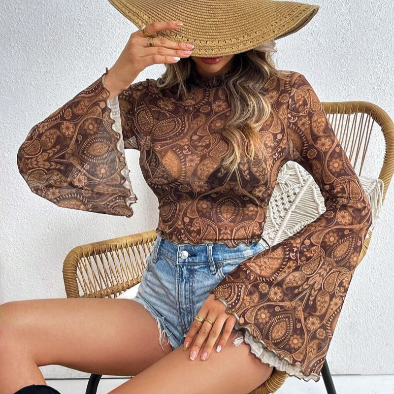 Dame trendy langermet topp med bredt skårne ermer og eksklusivt paisley-mønster Skjora