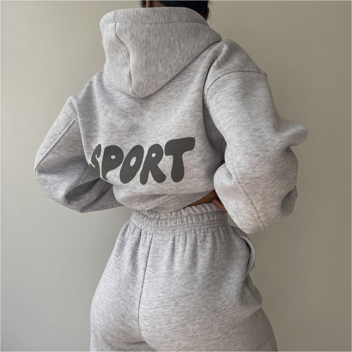 Dame sporty cropped hoodie og sweatpants-set Skjora