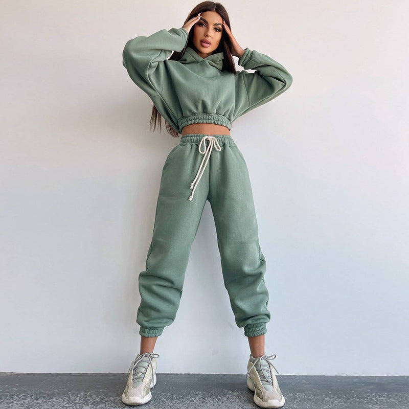 Dame sporty Cropped Sweat-set med elastisk linning og praktiske lommer Skjora