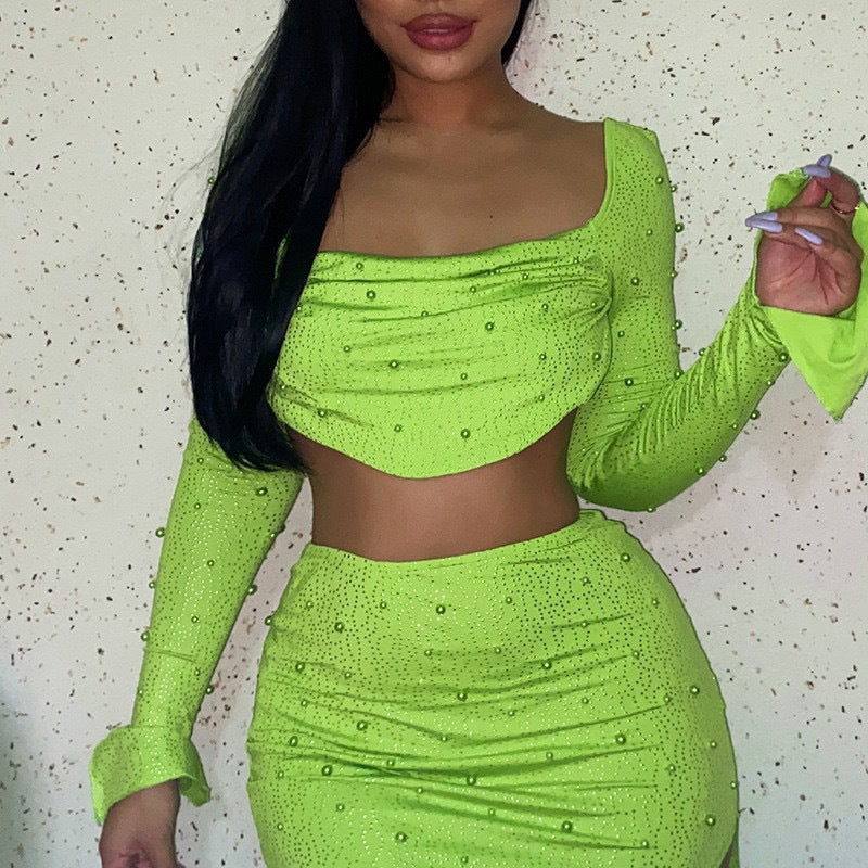 Dame Elegant Crop-Topp med lange, transparente ermer og glitrende akenter Skjora