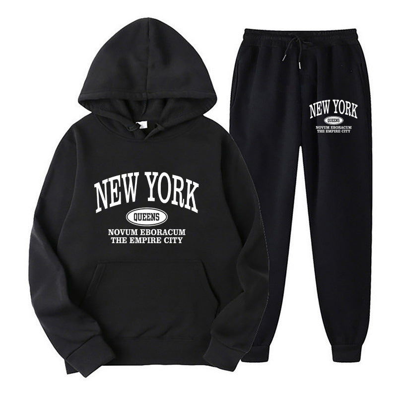 Women's hoodie set with versatile lettering and comfortable pockets Skjora