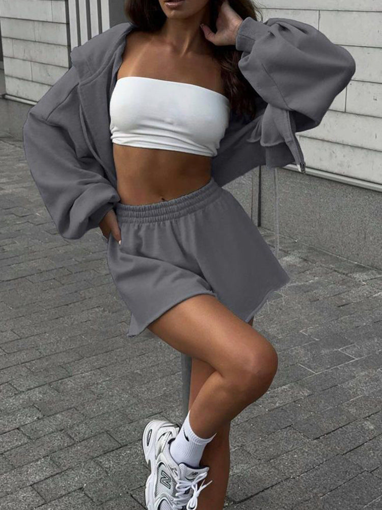 Dame casual sett med cropped topp og shorts Skjora