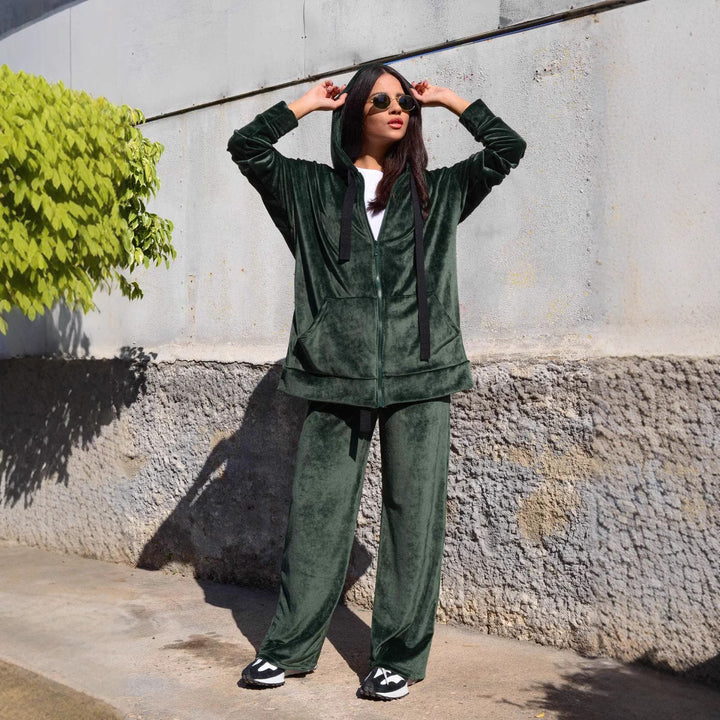 Dame Oversized Hettejakke laget av myk velour Skjora