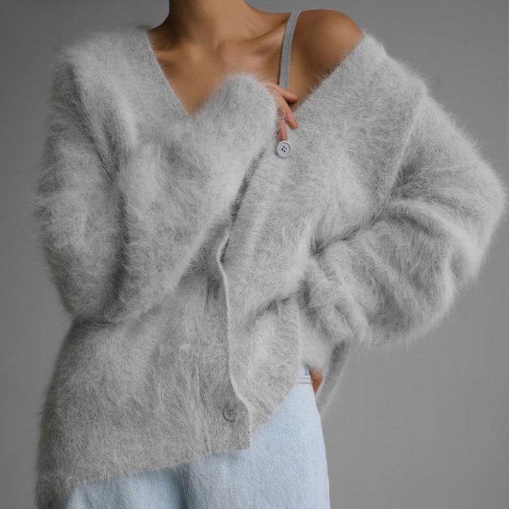 Dame Fluffy Cardigan med V-hals og knappdetalj Skjora