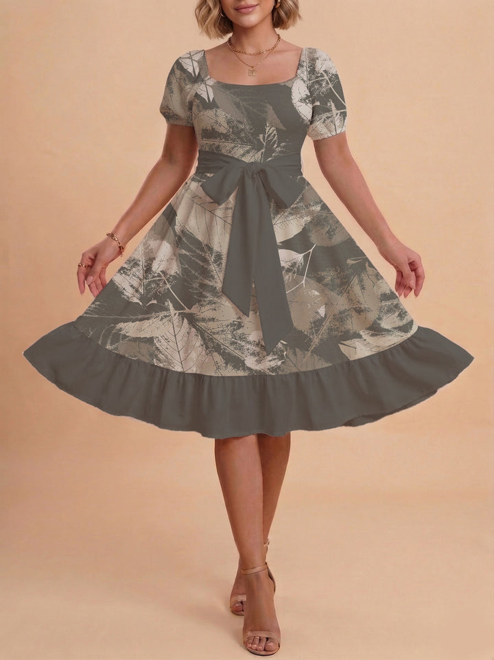 Damen schickes Glitzerkleid mit tailliertem Schnitt und Rüschensaum Skjora