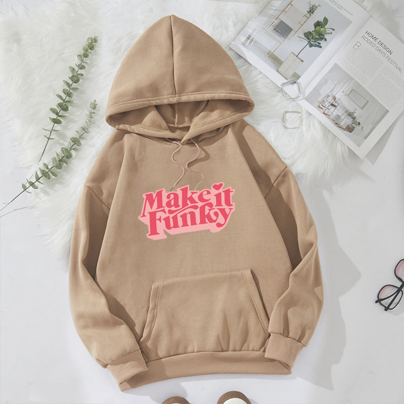 Damen Kapuzenpullover mit verspieltem Aufdruck Skjora