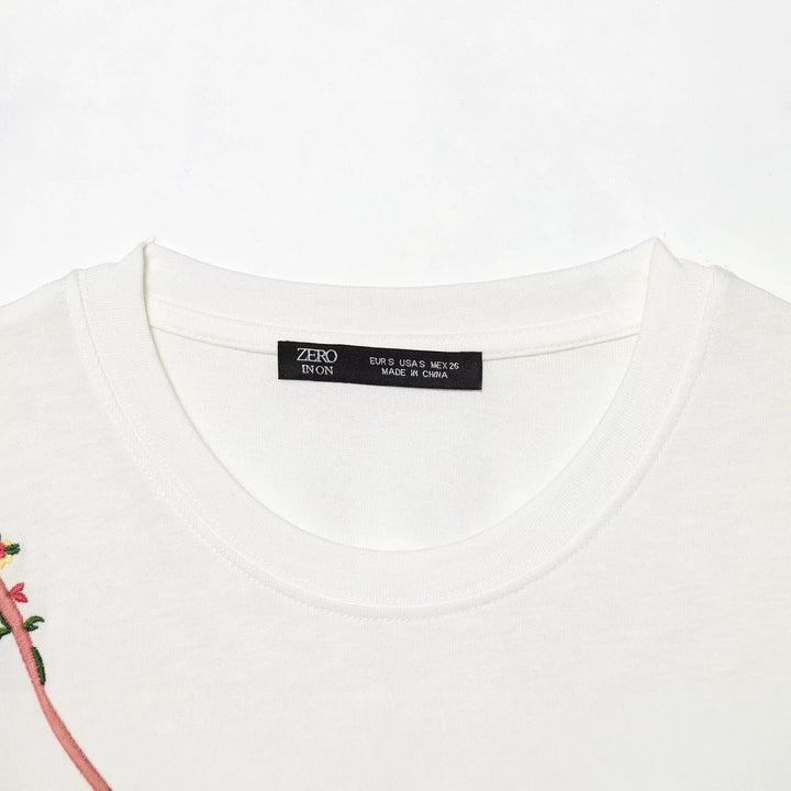 Damer T-skjorte med fin broderi og unike trykk Skjora