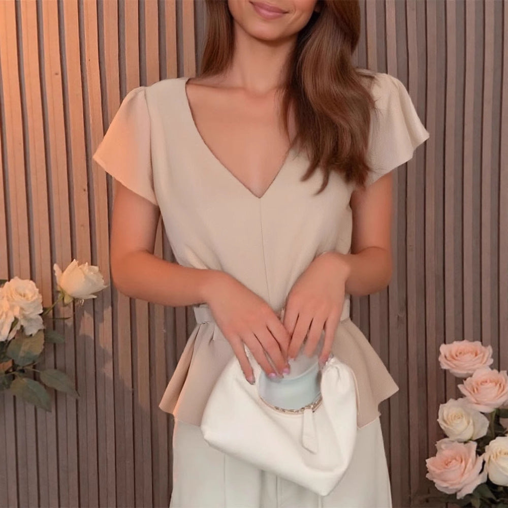 Dame bluse med belte i midjen og elegant V-hals Skjora