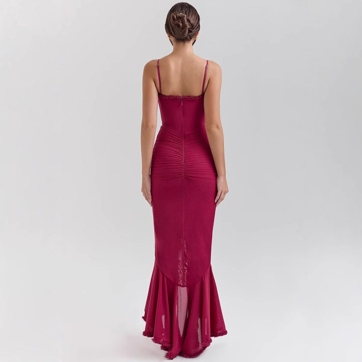 Kvinne bodycon kveldantrekk med volanger og sidesplit Skjora