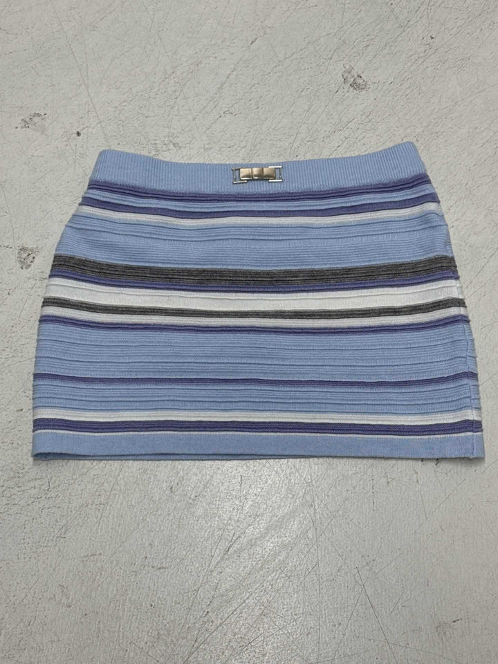 Dame miniskjørt med moderne stripe mønster og praktisk taillering Skjora