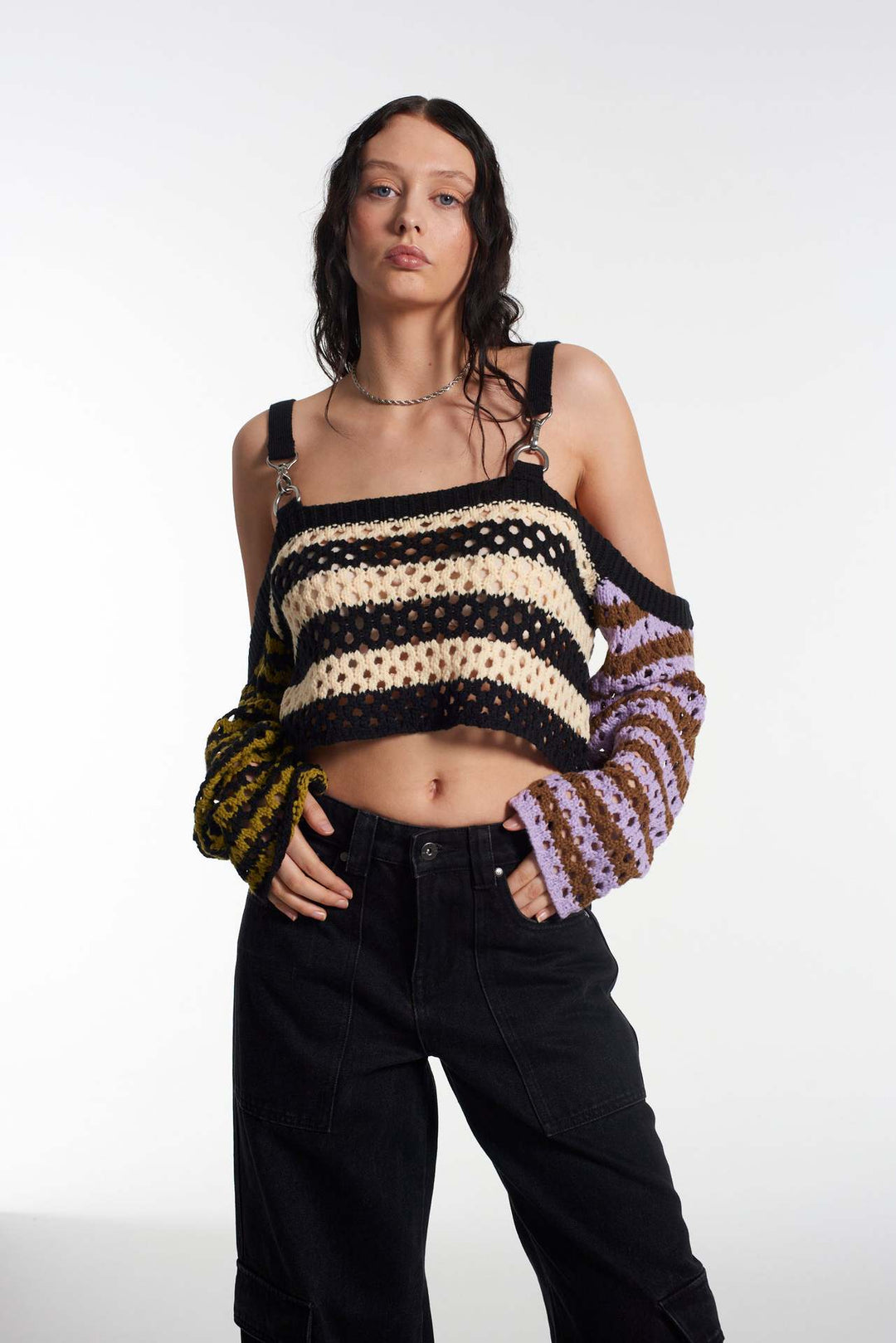Damer heklet Crop-Top med kreative striper og dekorative ermer Skjora