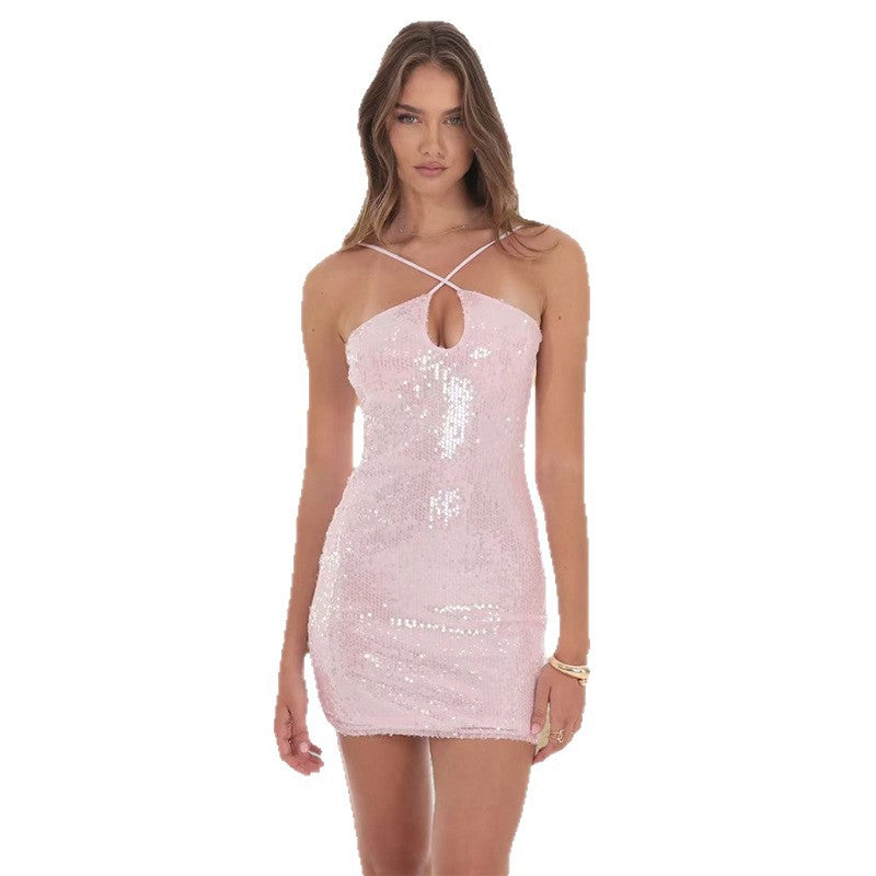 Kvinnelig Glitrende Minikjole med Elegant Stroppdesign og Dyp Utringning