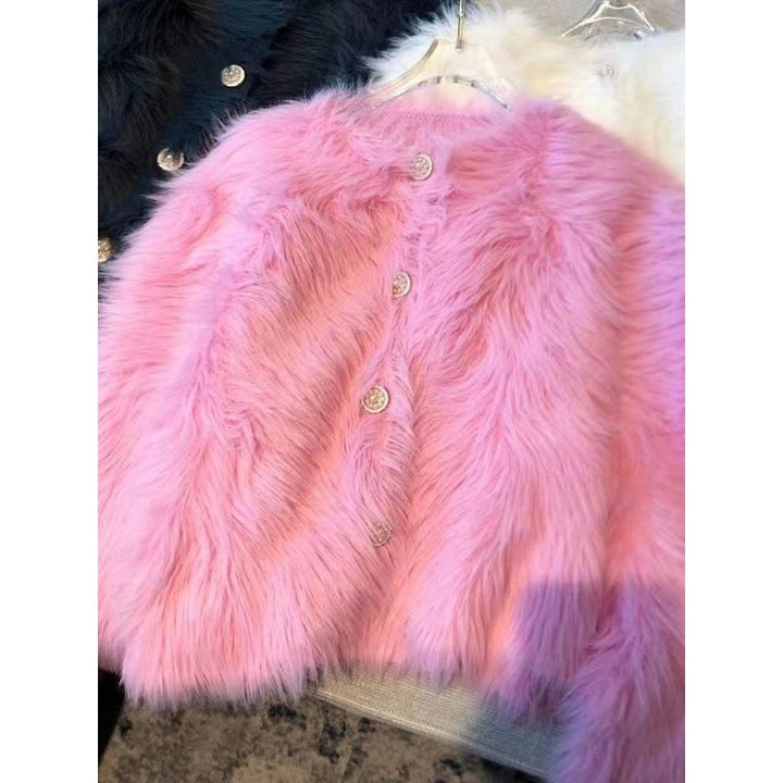 Kvinnes fluffy kort jakke med elegante knappedetaljer Skjora