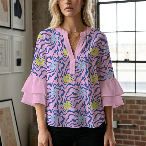 Damebluse med vakker blomstermønster Skjora