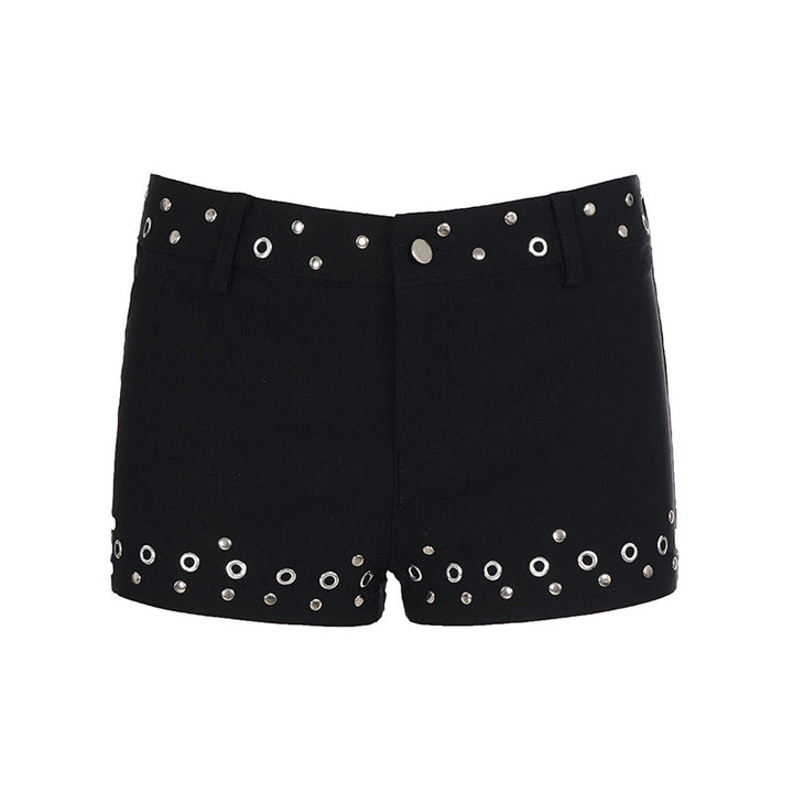 Dame shorts i urban stil med metalliske naglapplikasjoner Skjora