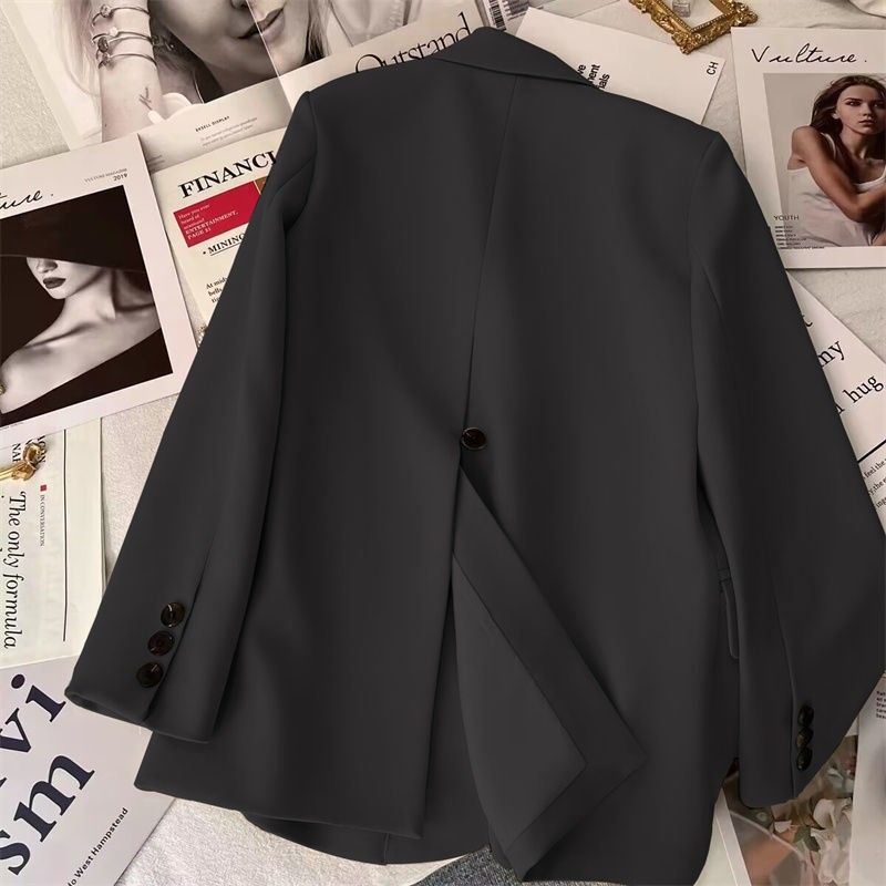 Ladies Elegant and Modern Cut Blazer Skirt
