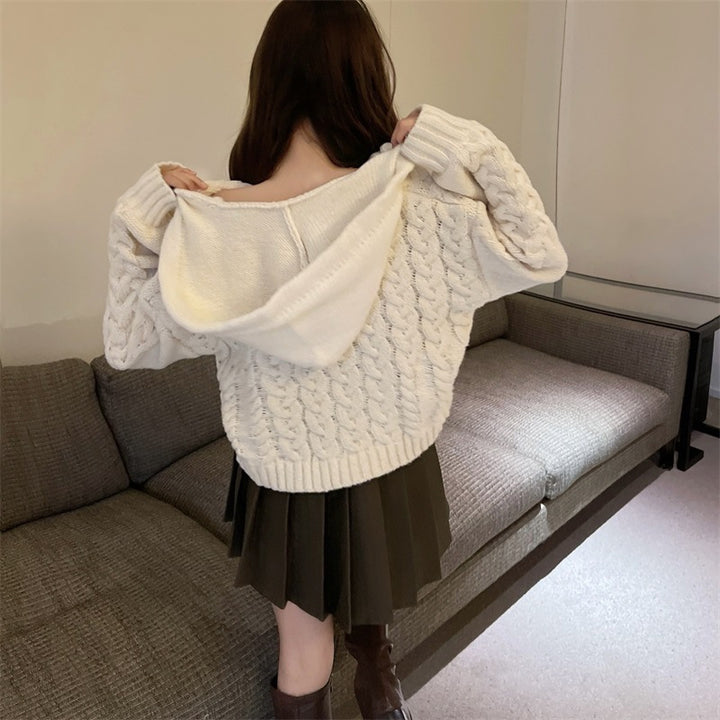 Damer Cozy Knit Poncho med Kabelmønster Skjora