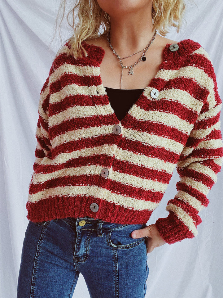 Dame koselig cardigan med moderne striper og knappe detaljer Skjora