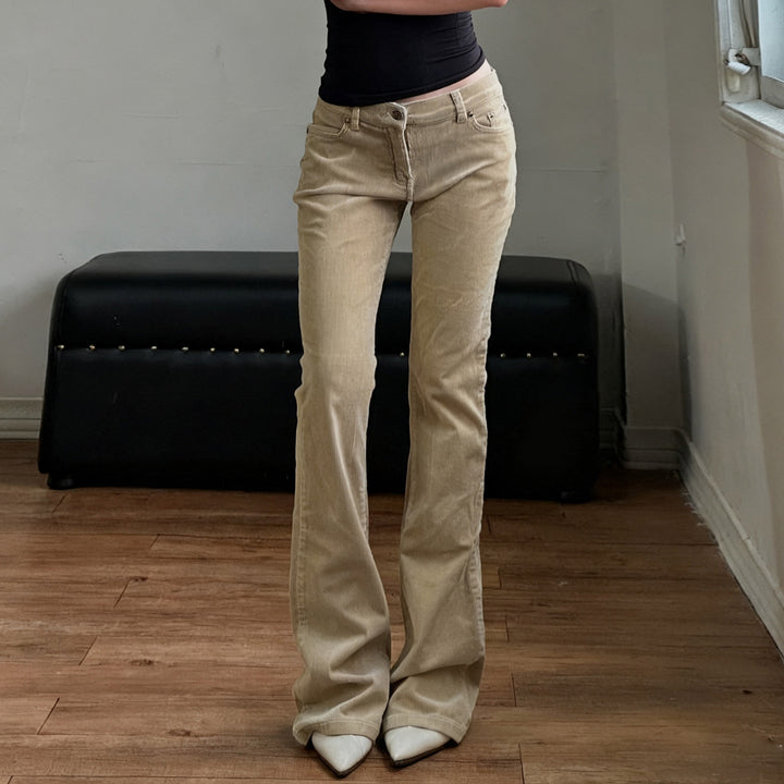 Damer Flared Jeans med klassisk høy midje og fashionable detaljer Skjora