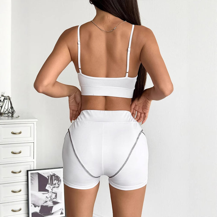 Dame Sporty sett med crop top og shorts Skjora