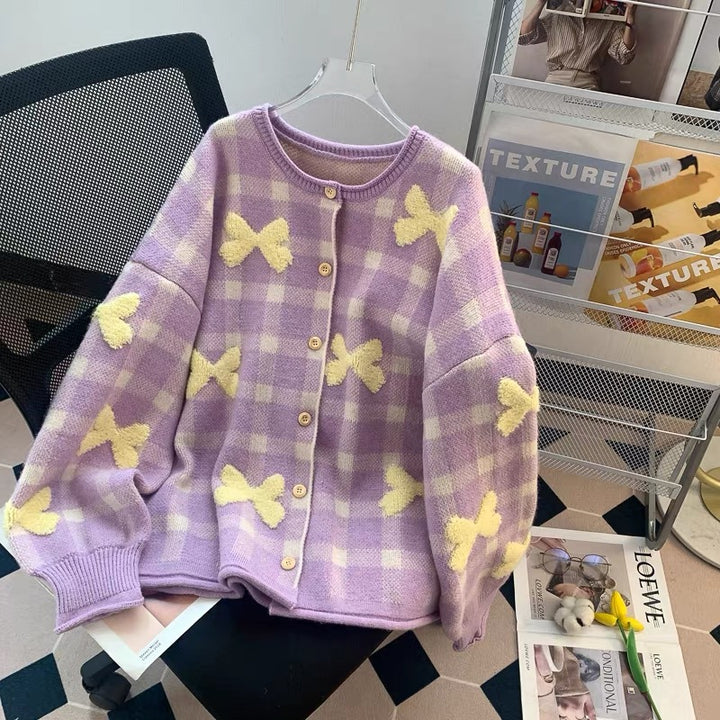 Kvinne Oversized Cardigan med Rute Mønster og Hjerte Applikasjoner Skjora