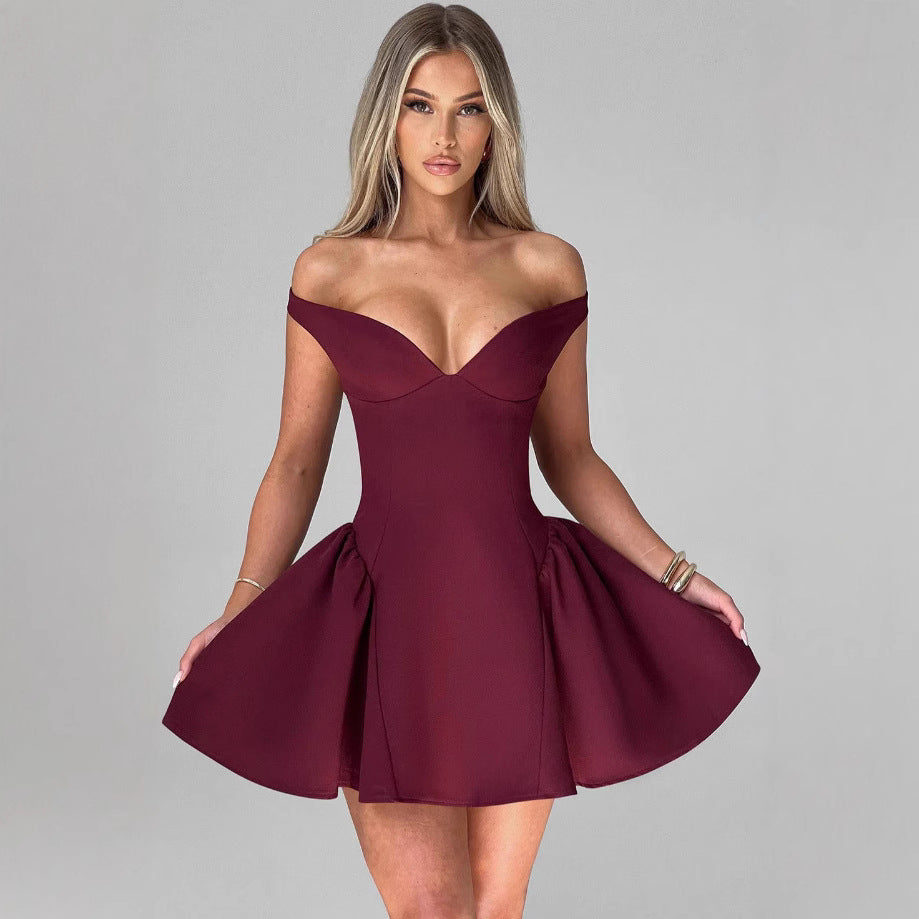 Damer Couture Cocktailkjole med off-shoulder design og voluminøs skjørt Skjora