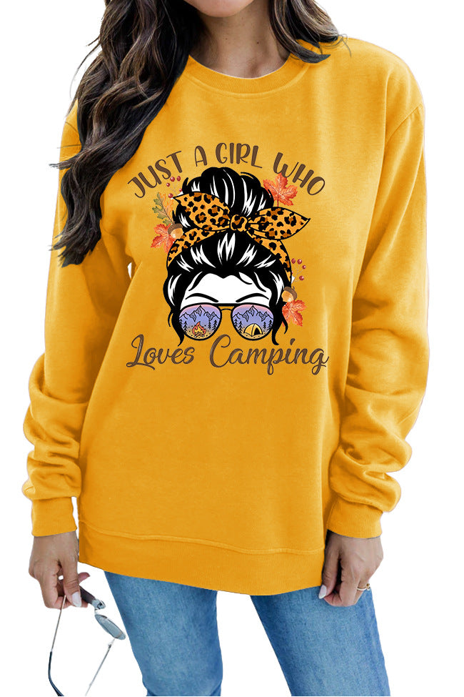 Kvinne sweatshirt med kunstnerisk campingmotiv Skjora