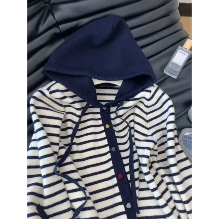 Dame hoodie cardigan med stripete design Skjora
