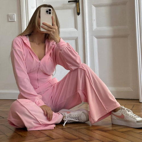 Kvinne cropped sweatjakke med høy krage og elastiske joggebukser Skjora