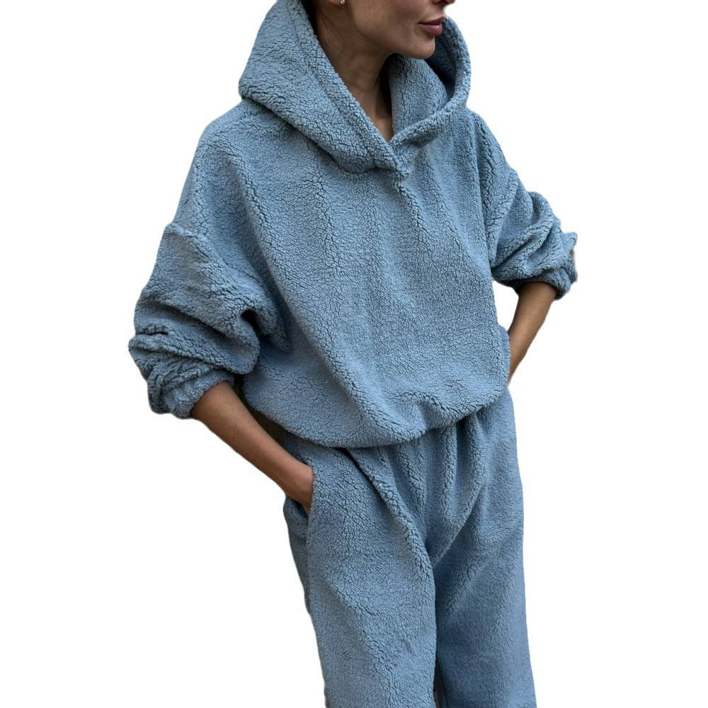 Kvinners koselige fleece treningsdress sett med elastisk midjebånd og hette Skjora