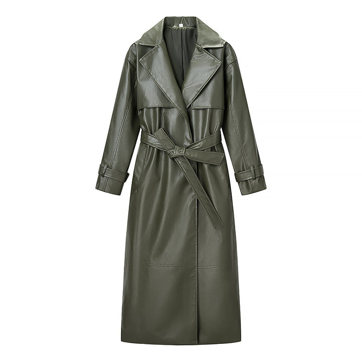Kvinnenes elegante trenchcoat i moderne faux skinnutseende med belte i midjen Skjora