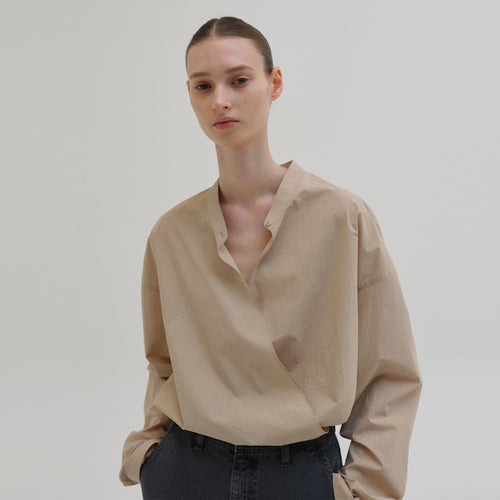 Kvinne asymmetrisk skjorte bluse med minimalistisk design Skjora
