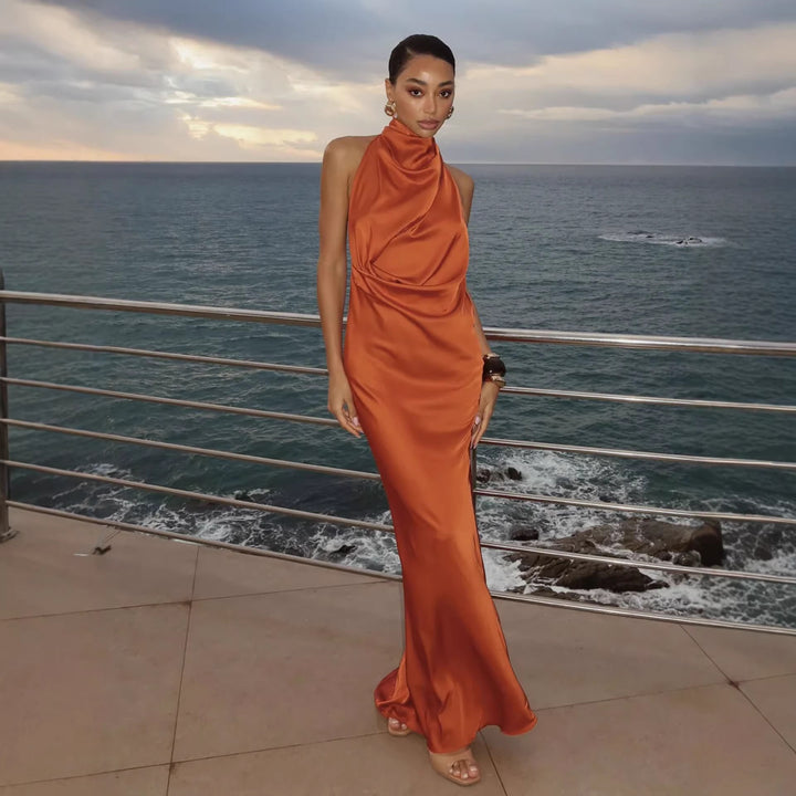 Damer Elegant Maxi Kjole med Høy- Kvalitet Drapering Design og Glitrende Stoff Skjora