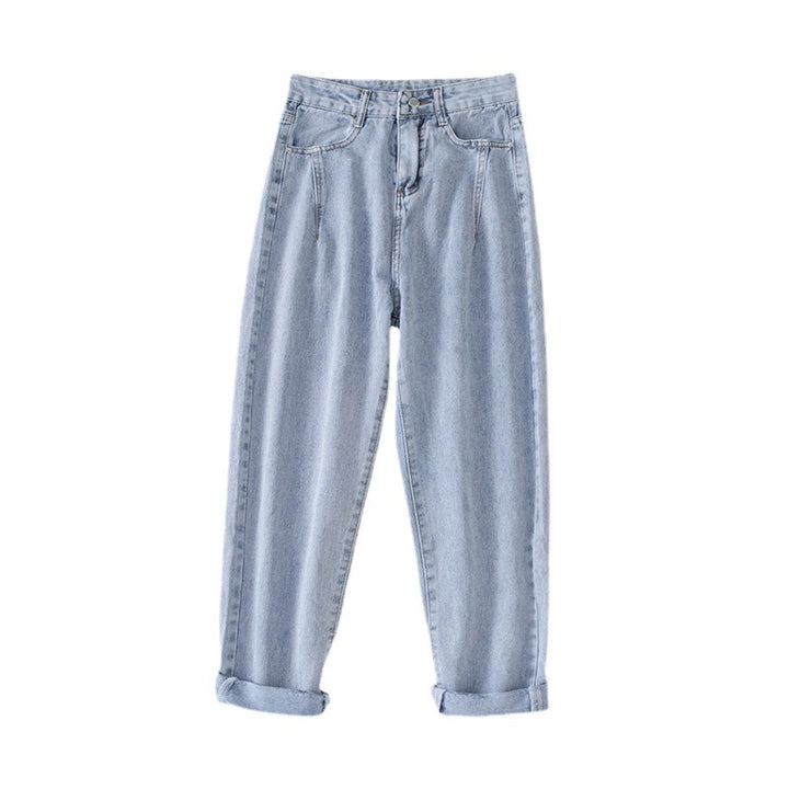 Kvinne høytaljede jeans i klassisk mom-stil med oppbrettede hemser