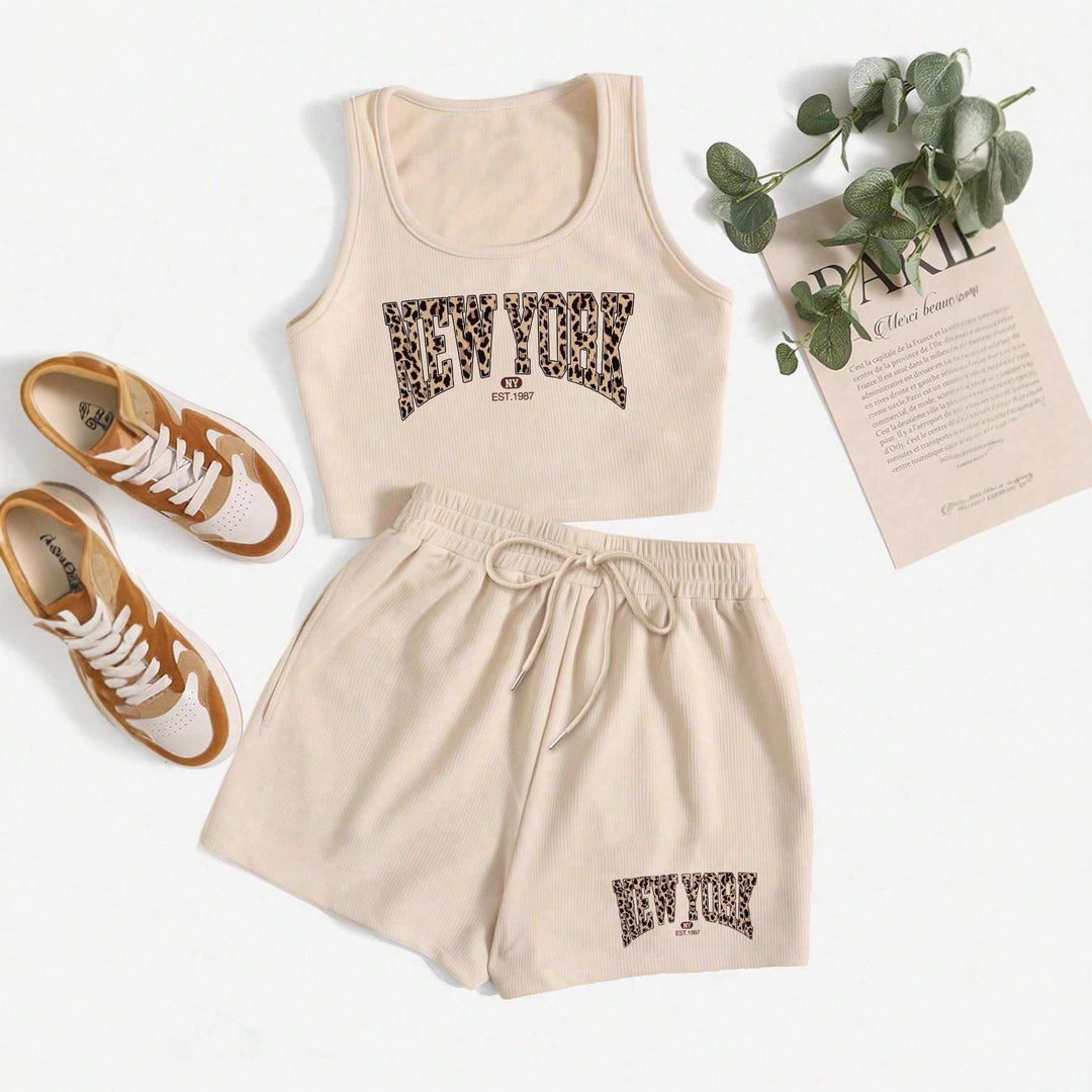 Damer sporty todelt sett med topp og shorts Skjora