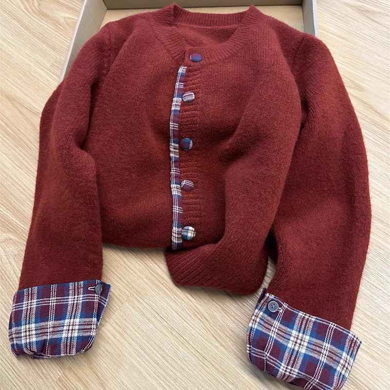 Dame cardigan med rutemønster og elegante knappdetaljer Skjora