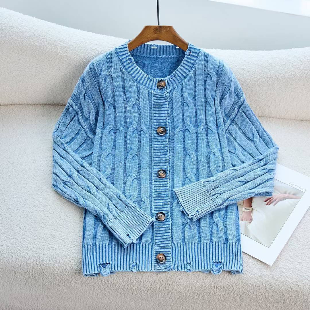 Kvinne cardigan med kabelmønster og knappeåpning Skjora