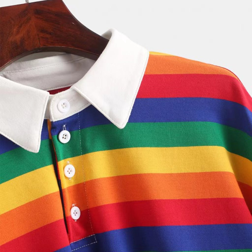 Kvinne Cropped Polo Skjorte med Fargerike Striper og Løs Passform Skjora