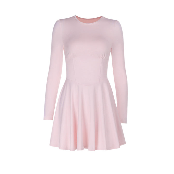 Dame elegant mini kjole i klassisk A-formet snitt med lange ermer og stilfull hjertehals.